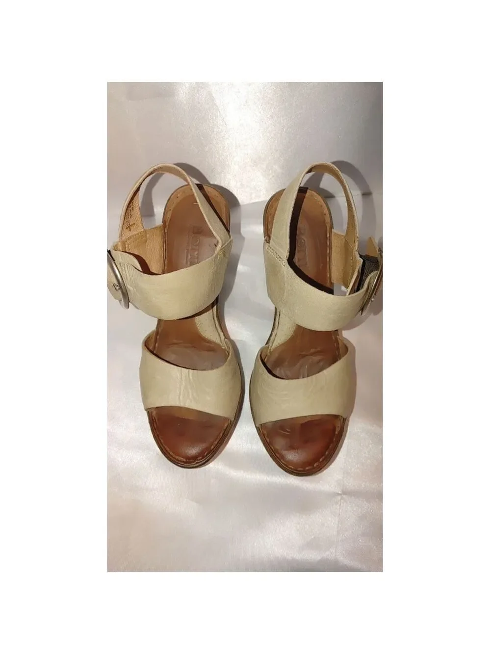 Born Leather Wedge Sandal Size 7